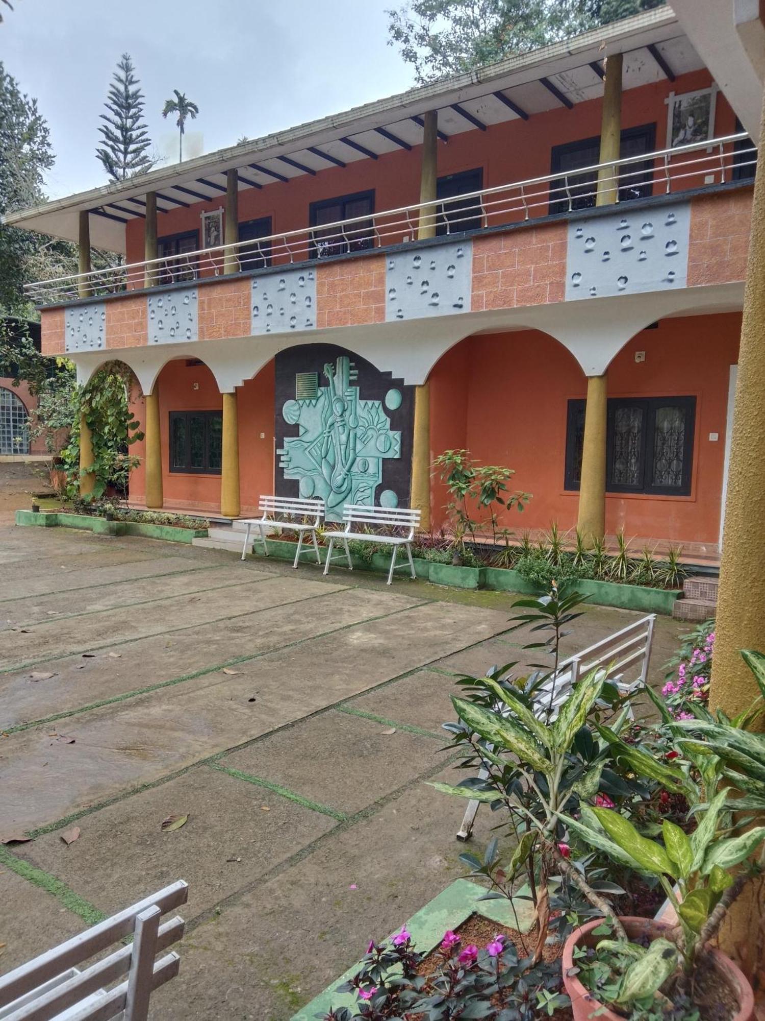 Jungle Valley Ayurvedic Spa Resort Meppādi エクステリア 写真