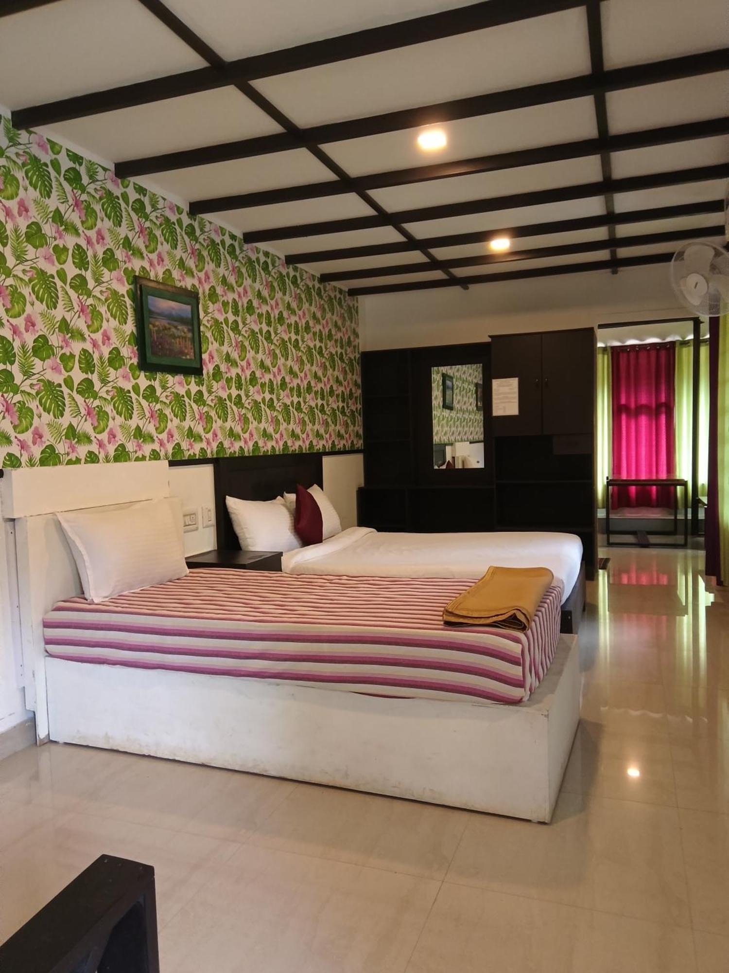 Jungle Valley Ayurvedic Spa Resort Meppādi エクステリア 写真