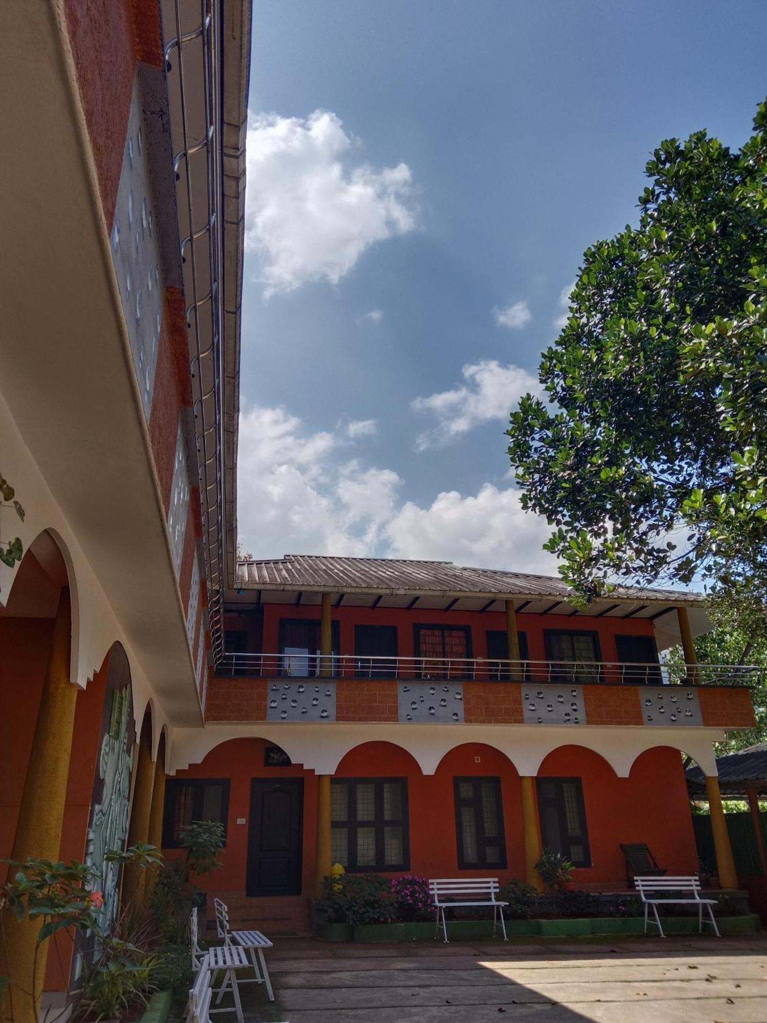 Jungle Valley Ayurvedic Spa Resort Meppādi エクステリア 写真